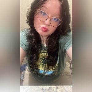 Meet your Posher, Kayli